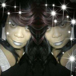 Meet your Posher, Aisha